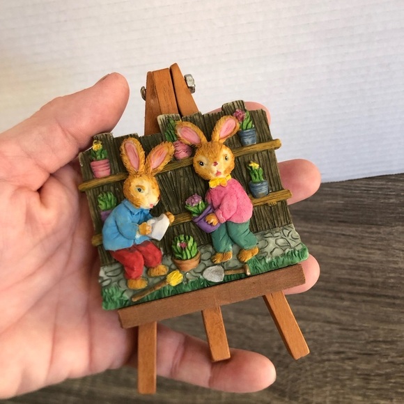 Vtg Bunny Figurine on Mini Easel - Picture 5 of 7